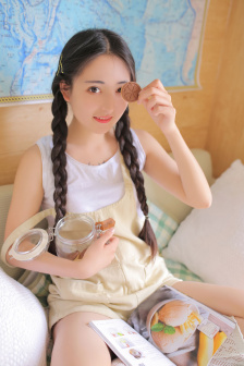 夜店DJ女跳舞衣服